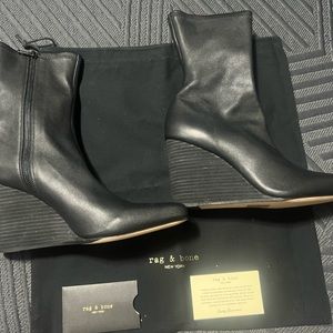 Black boots RAG & BONE.